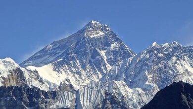 قمة إيفرست - أعلى الجبال في العالم