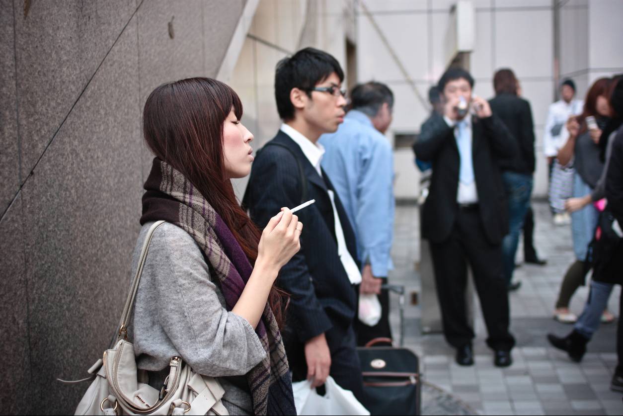 شركة يابانية تمنح غير المدخنين إجازة 6 أيام تعويضاً عن استراحات التدخين 1