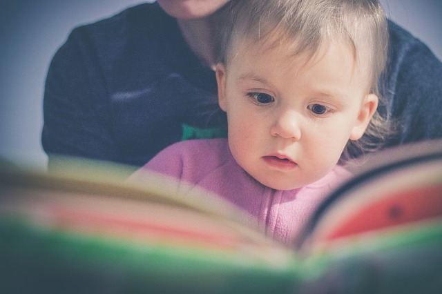 كيف يمكنك تعليم الطفل القراءة في الصغر 2